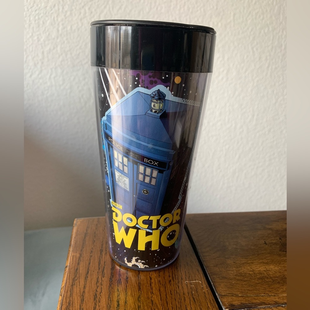 Doctor Who Comic 16oz Plastic Acrylic Travel Mug Cup TARDIS Dalek Cyberman